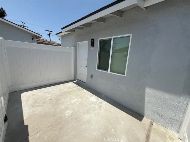 8100 Bellaire Avenue, North Hollywood, CA 91605