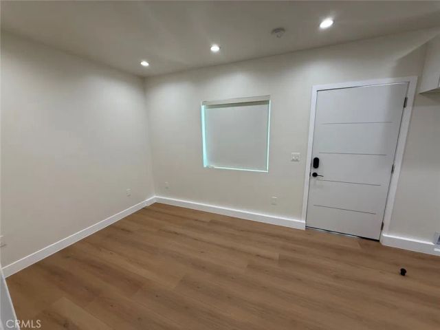 8100 Bellaire Avenue, North Hollywood, CA 91605