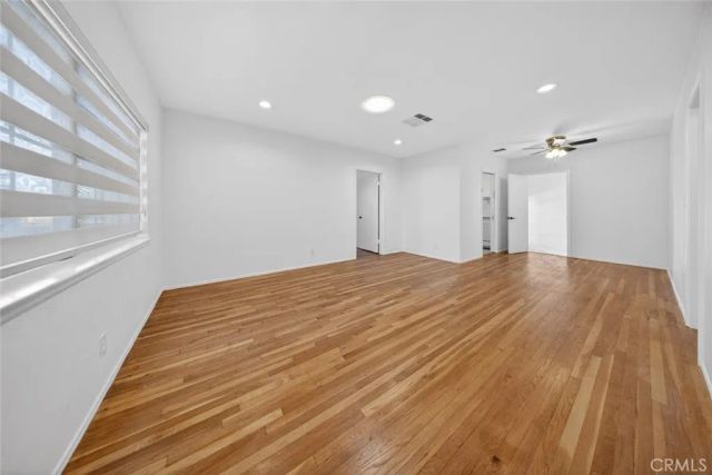 8100 Bellaire Avenue, North Hollywood, CA 91605