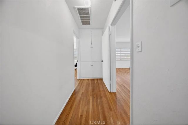 8100 Bellaire Avenue, North Hollywood, CA 91605