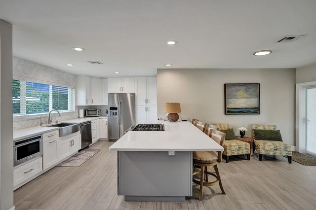 604 NE 25th Avenue, Pompano Beach, FL 33062