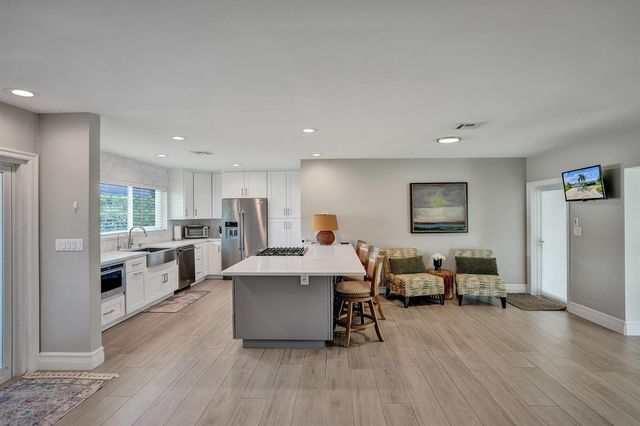 604 NE 25th Avenue, Pompano Beach, FL 33062