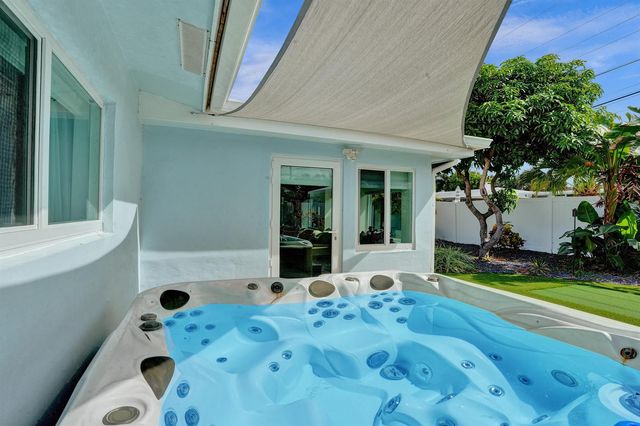 604 NE 25th Avenue, Pompano Beach, FL 33062