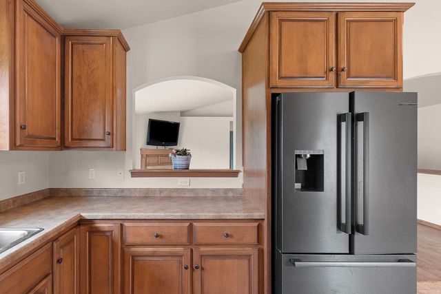 4814 ISABELLA CIRCLE, Hobart, WI 54155