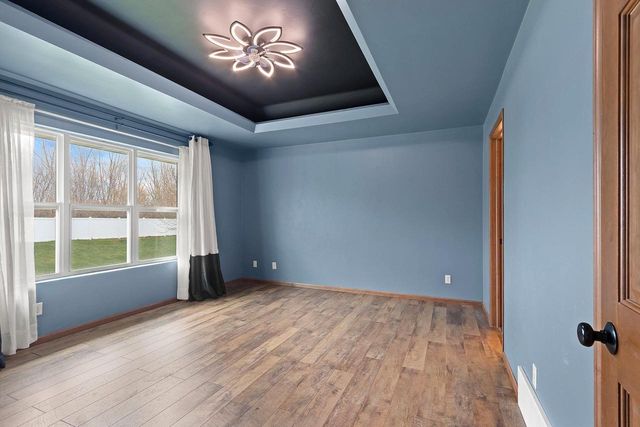 4814 ISABELLA CIRCLE, Hobart, WI 54155