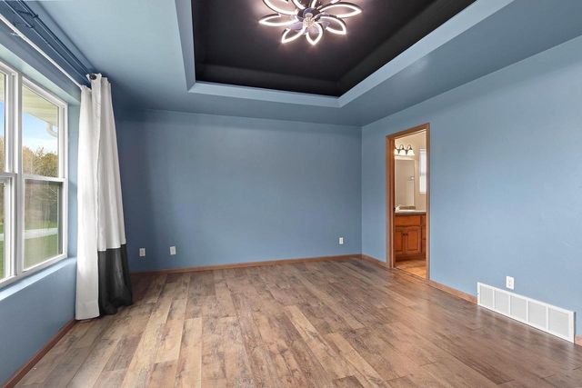 4814 ISABELLA CIRCLE, Hobart, WI 54155