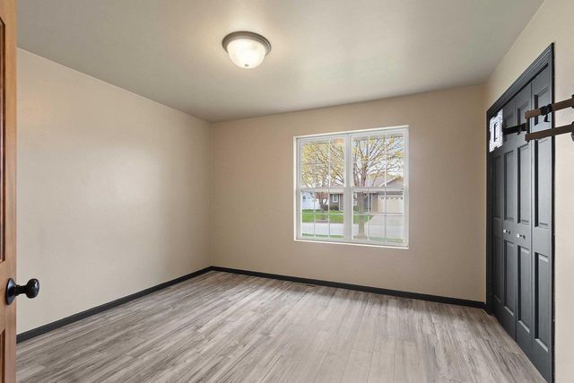 4814 ISABELLA CIRCLE, Hobart, WI 54155