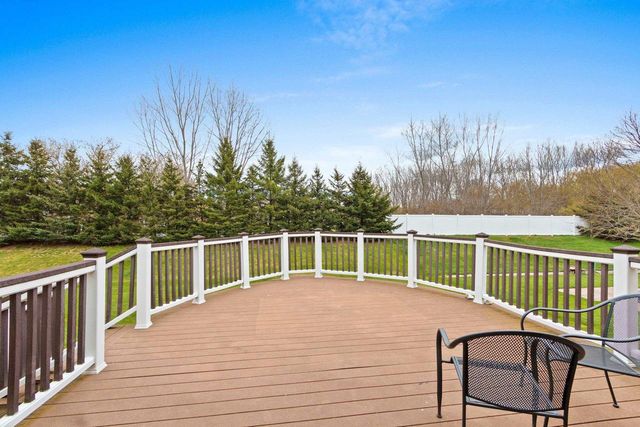 4814 ISABELLA CIRCLE, Hobart, WI 54155