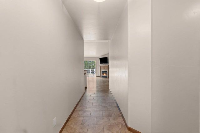 4814 ISABELLA CIRCLE, Hobart, WI 54155