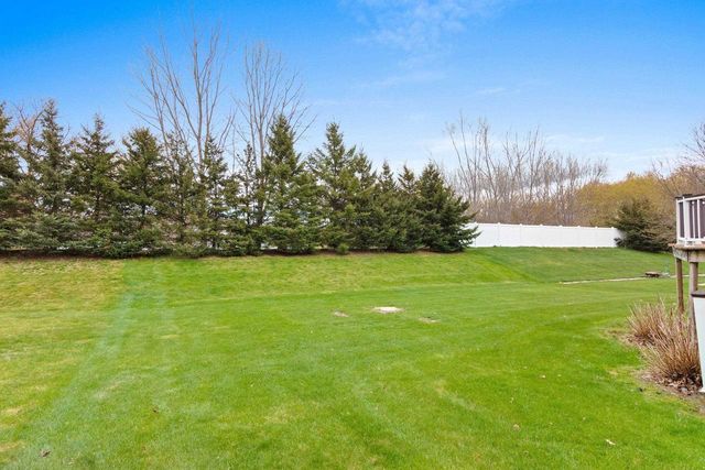 4814 ISABELLA CIRCLE, Hobart, WI 54155