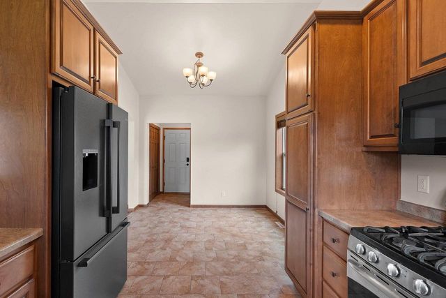 4814 ISABELLA CIRCLE, Hobart, WI 54155