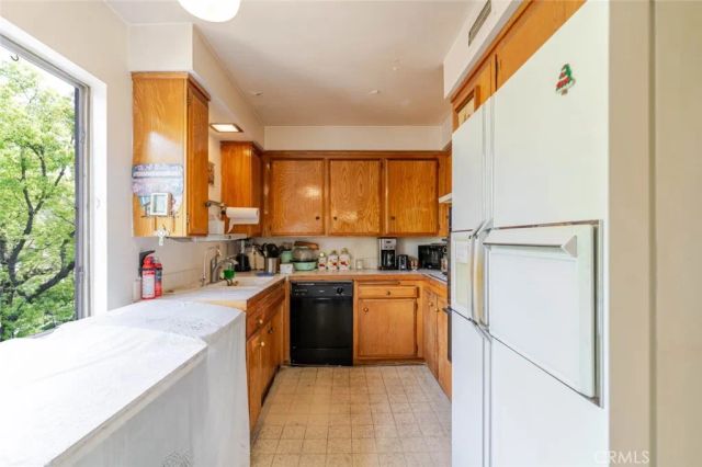 600 W Stocker Street 319, Glendale, CA 91202