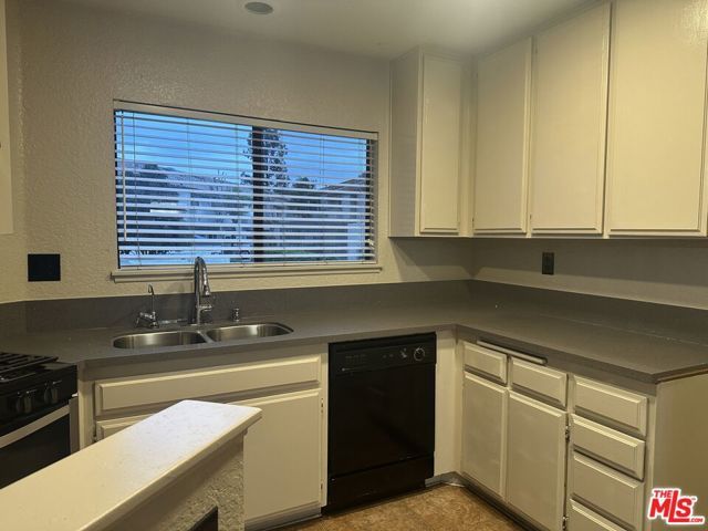 77 Willowcrest Lane, Pomona, CA 91766