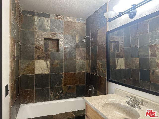 77 Willowcrest Lane, Pomona, CA 91766