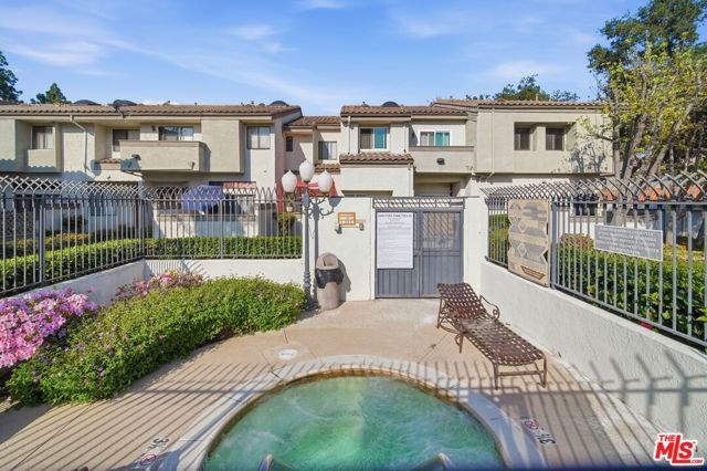 77 Willowcrest Lane, Pomona, CA 91766