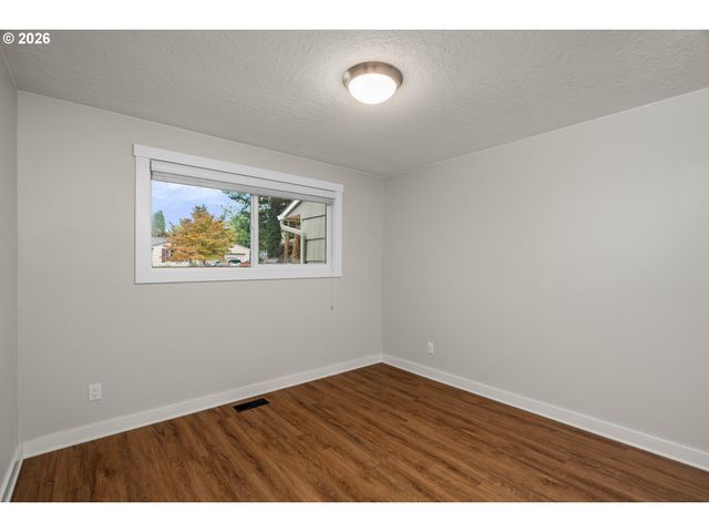 3347 Se 180TH Ave, Portland, OR 97236