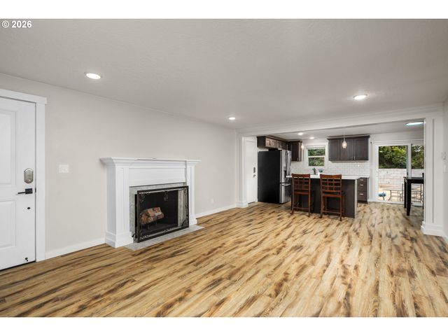 3347 Se 180TH Ave, Portland, OR 97236