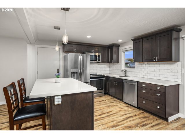 3347 Se 180TH Ave, Portland, OR 97236