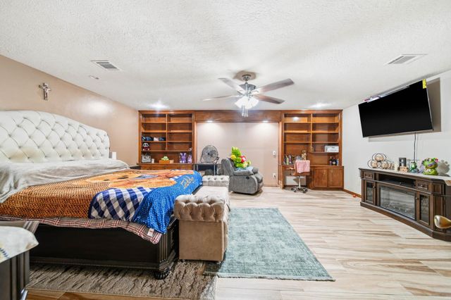 1305 Mcdonald Street, Deer Park, TX 77536