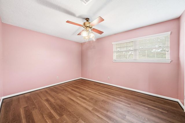 1305 Mcdonald Street, Deer Park, TX 77536