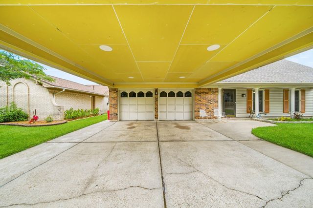 1305 Mcdonald Street, Deer Park, TX 77536