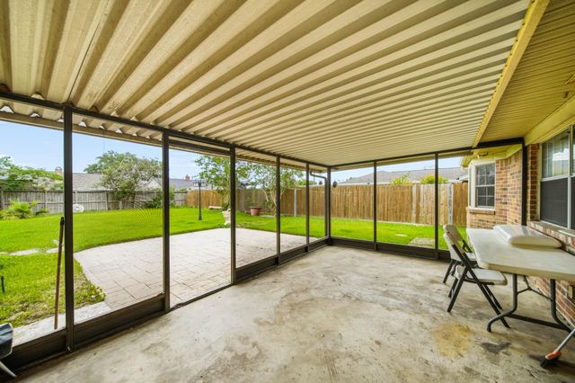 1305 Mcdonald Street, Deer Park, TX 77536