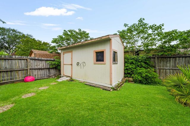 1305 Mcdonald Street, Deer Park, TX 77536