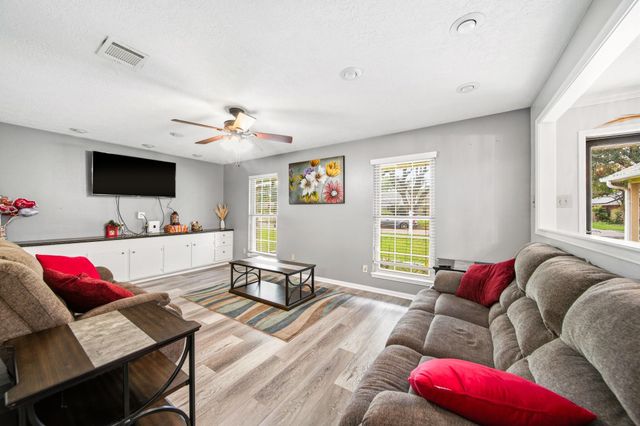 1305 Mcdonald Street, Deer Park, TX 77536