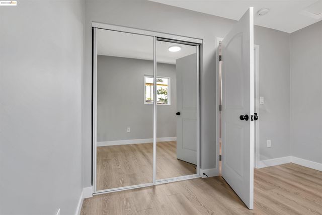 221 4th, Richmond, CA 94801