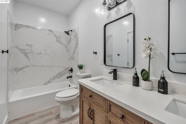 221 4th, Richmond, CA 94801