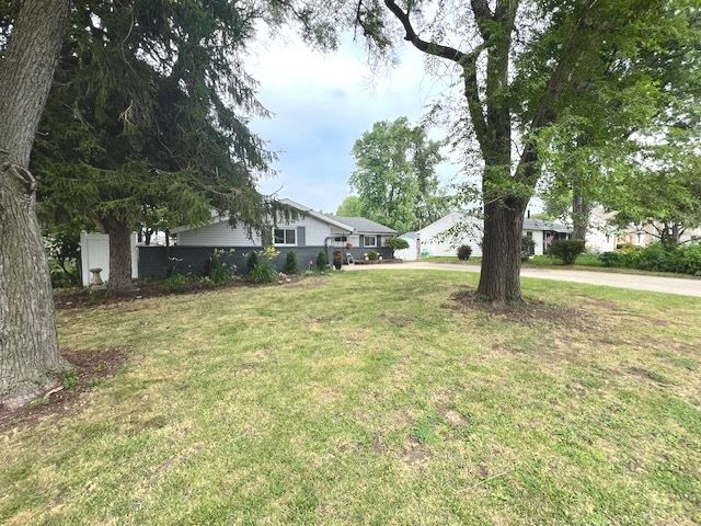 534 White Oak Road, Bolingbrook, IL 60440