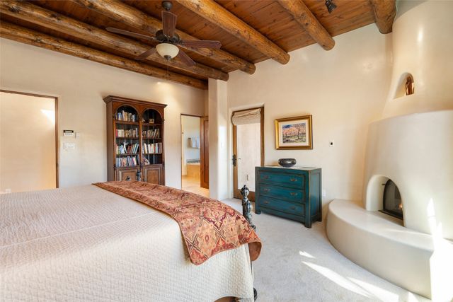 74 Paseo Del Conejo, Santa Fe, NM 87506