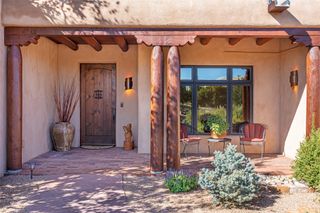 74 Paseo Del Conejo, Santa Fe, NM 87506