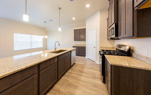 2312 Cedar Place Drive, Conroe, TX 77306