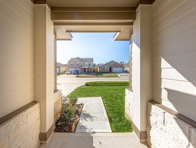 2312 Cedar Place Drive, Conroe, TX 77306