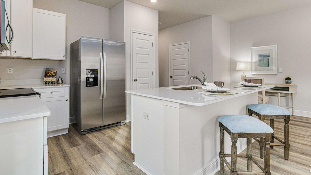 Image 9 of property listing at 2358 Cliff Hollow Circle, Gulf Breeze, FL 32563