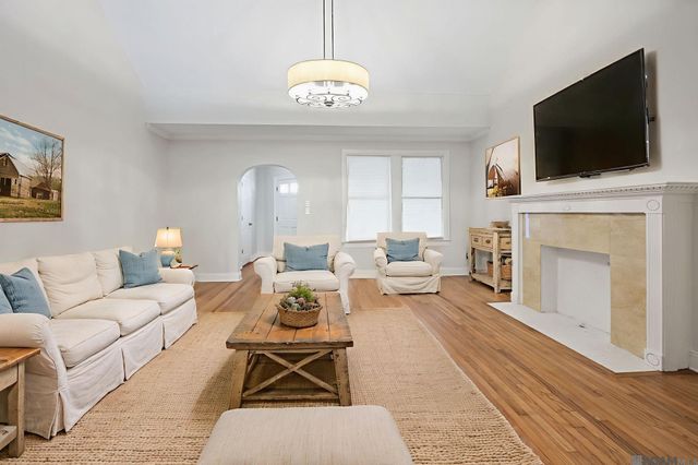 3343 Hyacinth Ave, Baton Rouge, LA 70808