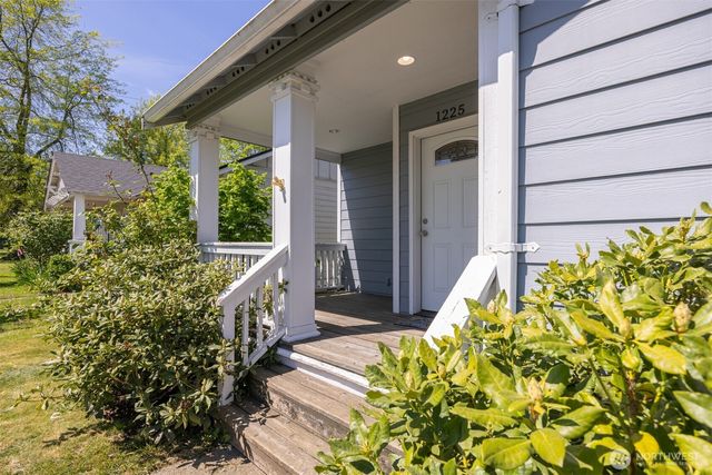 1225 Ash Street, Lynden, WA 98264