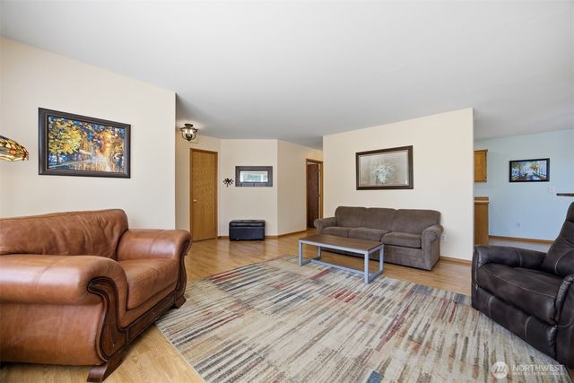 1225 Ash Street, Lynden, WA 98264