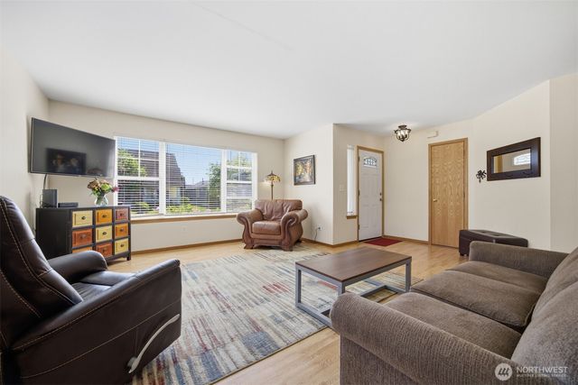 1225 Ash Street, Lynden, WA 98264