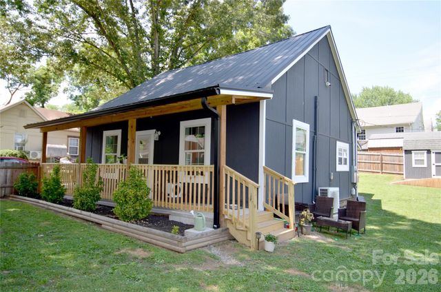 120 7th Street 20, Marion, NC 28752