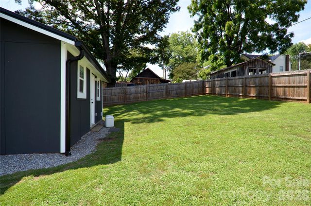 120 7th Street 20, Marion, NC 28752