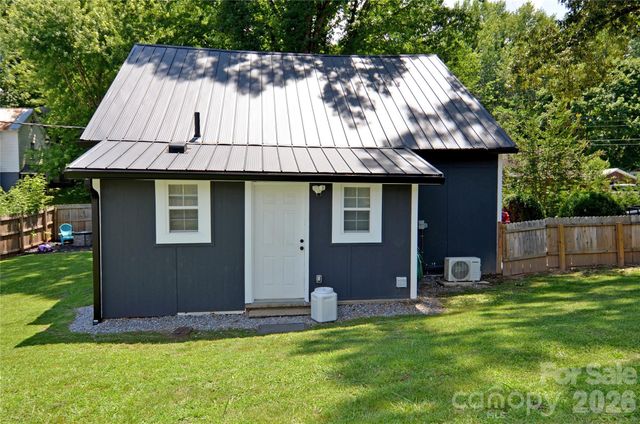 120 7th Street 20, Marion, NC 28752