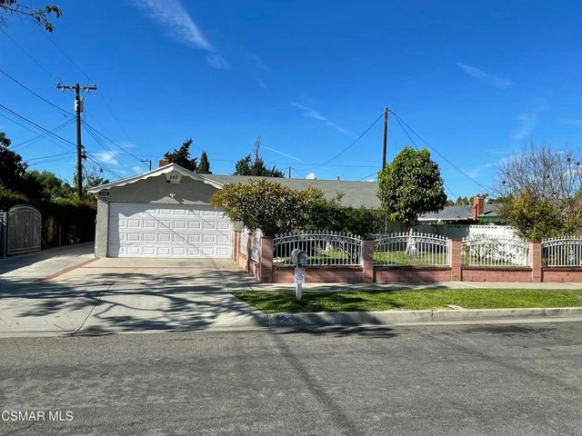 842 S Corta Drive, Santa Ana, CA 92704