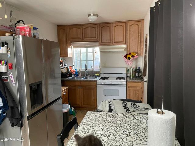 842 S Corta Drive, Santa Ana, CA 92704