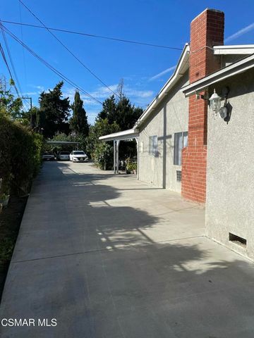 842 S Corta Drive, Santa Ana, CA 92704