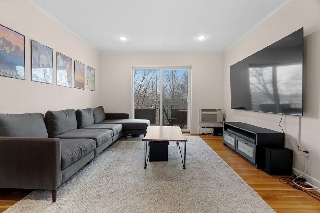 135 Granite Ave 49, Boston, MA 02124