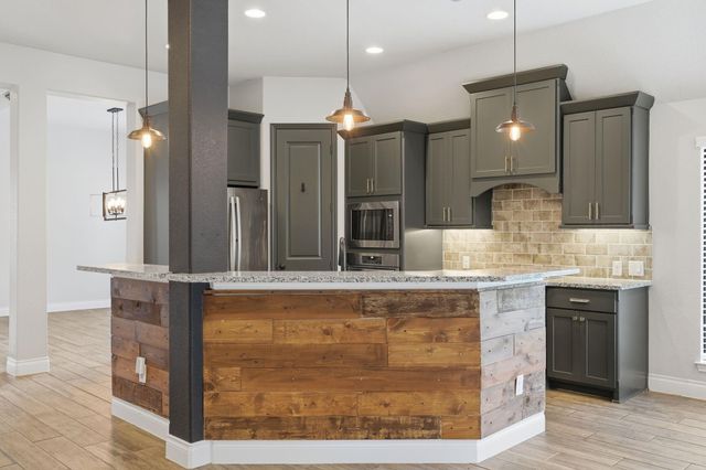 103 Boarsmen Court, Montgomery, TX 77316