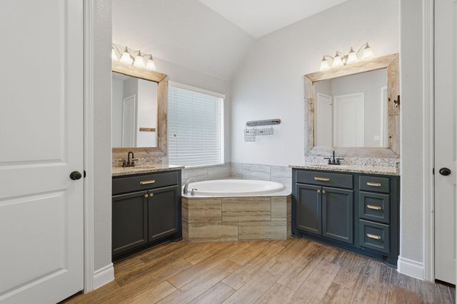 103 Boarsmen Court, Montgomery, TX 77316
