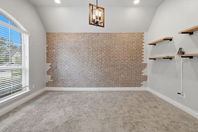 103 Boarsmen Court, Montgomery, TX 77316